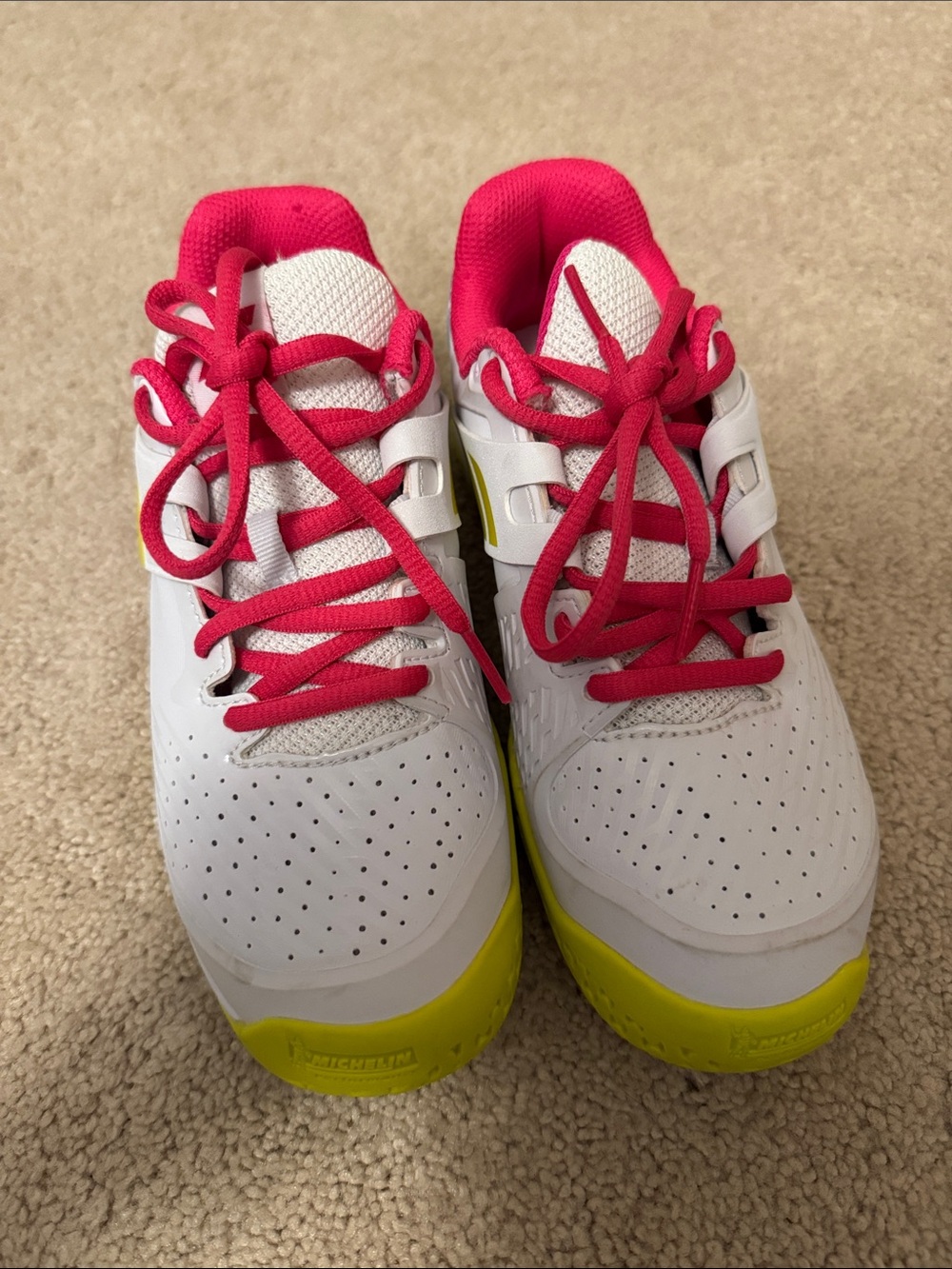 Babolat Propulse AC Junior Tennis Shoes
White / Red Rose size 3